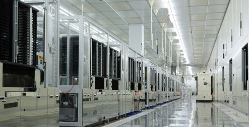 京東方生產(chǎn)顯示器面板工藝精確到微米 機器人完成