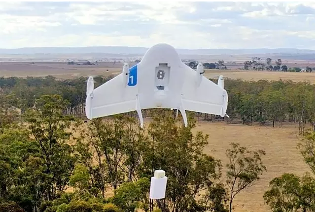 快遞界爭霸賽:無人機與機器人 誰將更勝一籌？