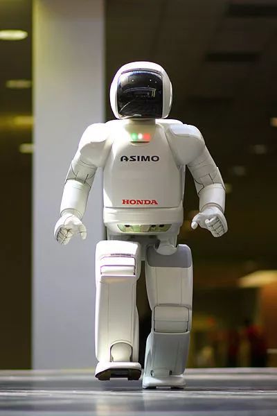 本田停止研發ASIMO人型機器人 將轉投實用技術領域