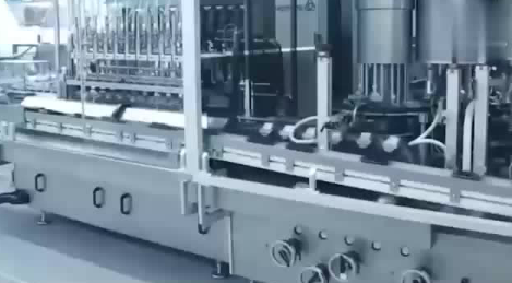 在這個工廠里看不到一個工人，真正的完全自動化工廠