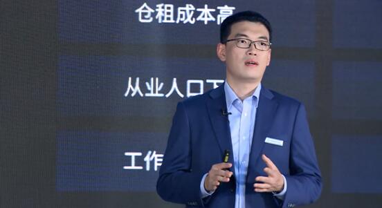 海柔創(chuàng)新全球首發(fā)紙箱及雙深位機器人，實力領航箱式倉儲自動化