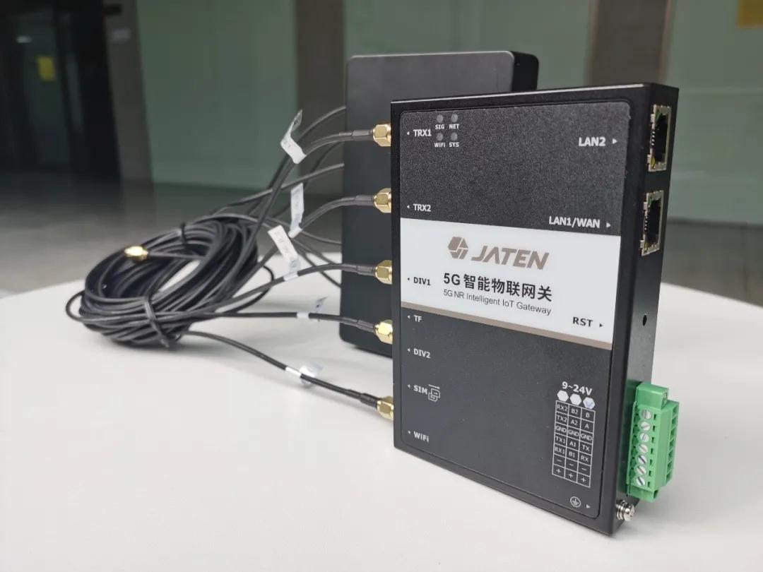 【新年首發】嘉騰發布智能工廠核心部件——5G機器人通訊模塊